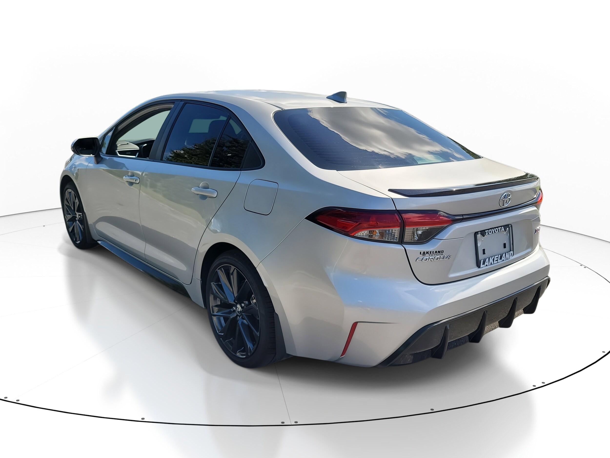 2025 Toyota Corolla XSE photo 4