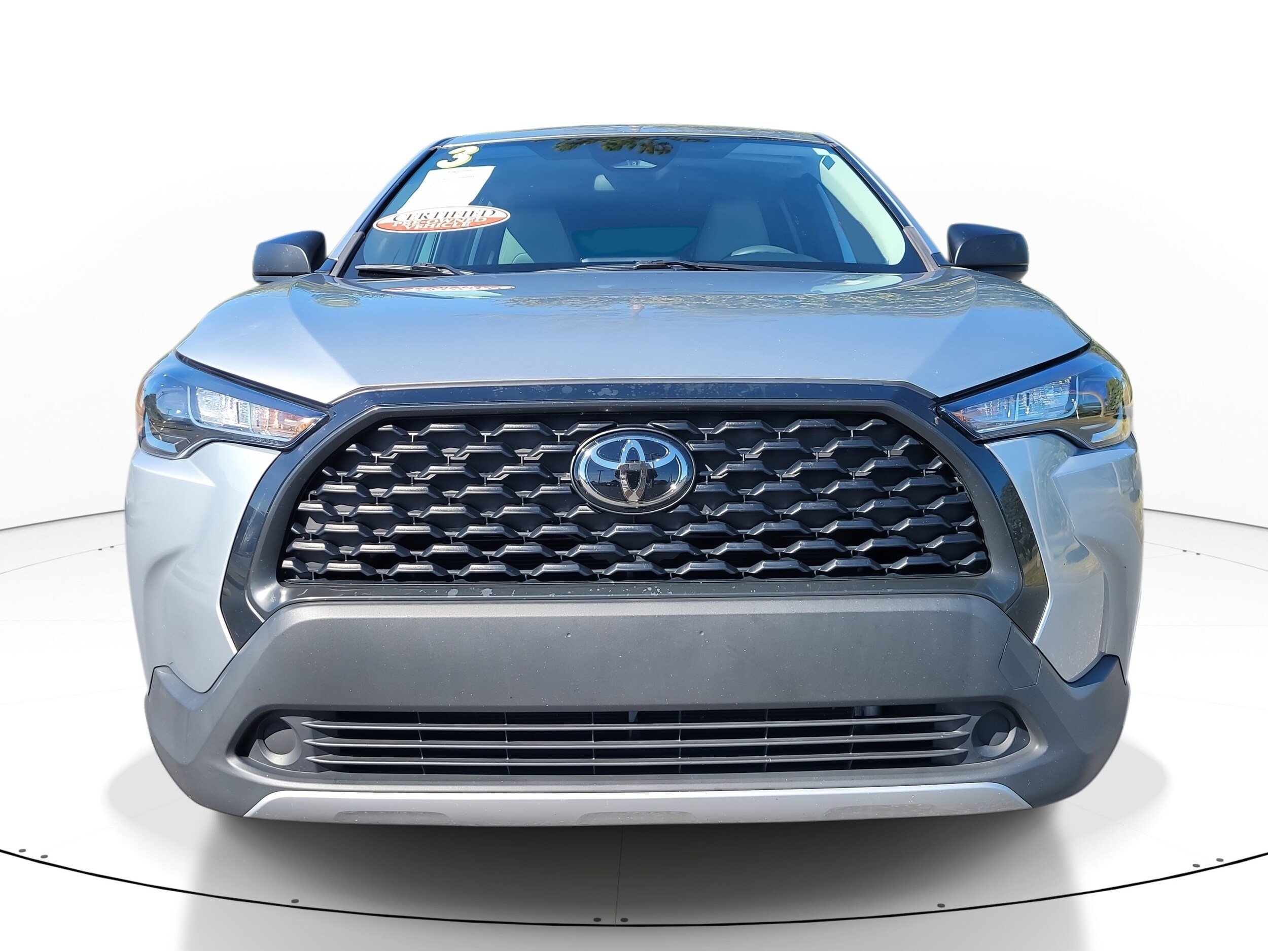 2023 Toyota Corolla Cross L photo 2