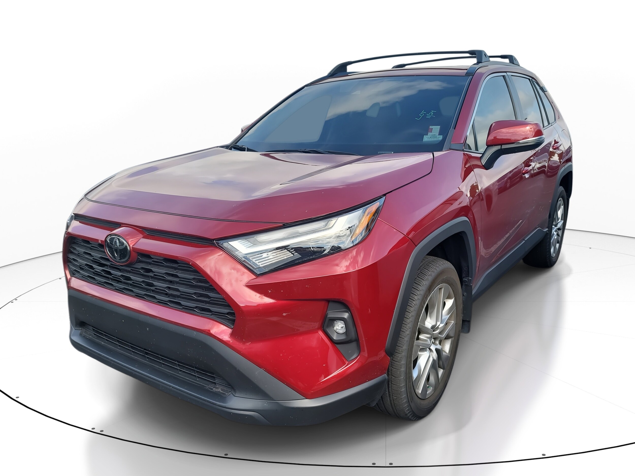 2024 Toyota RAV4 XLE Premium photo 3
