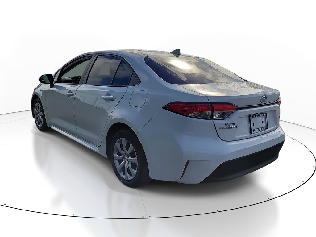 2024 Toyota Corolla LE photo 4