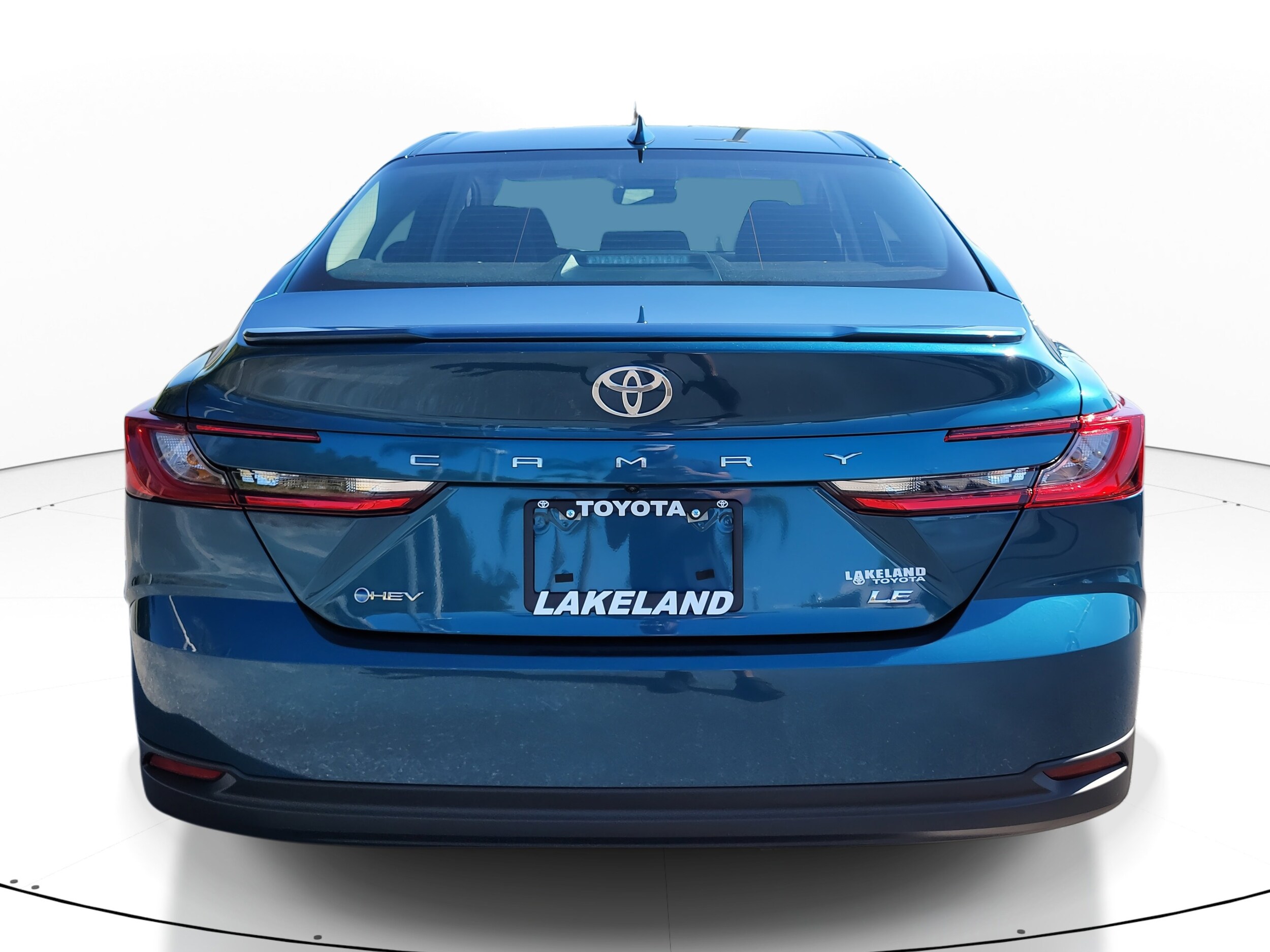 2025 Toyota Camry LE photo 4