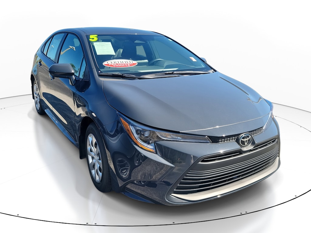 Used 2025 Toyota Corolla LE Sedan