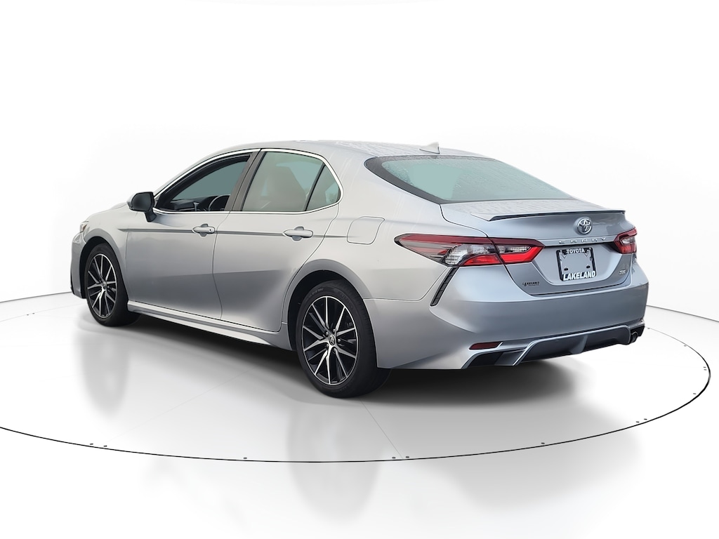 Used 2024 Toyota Camry SE Sedan