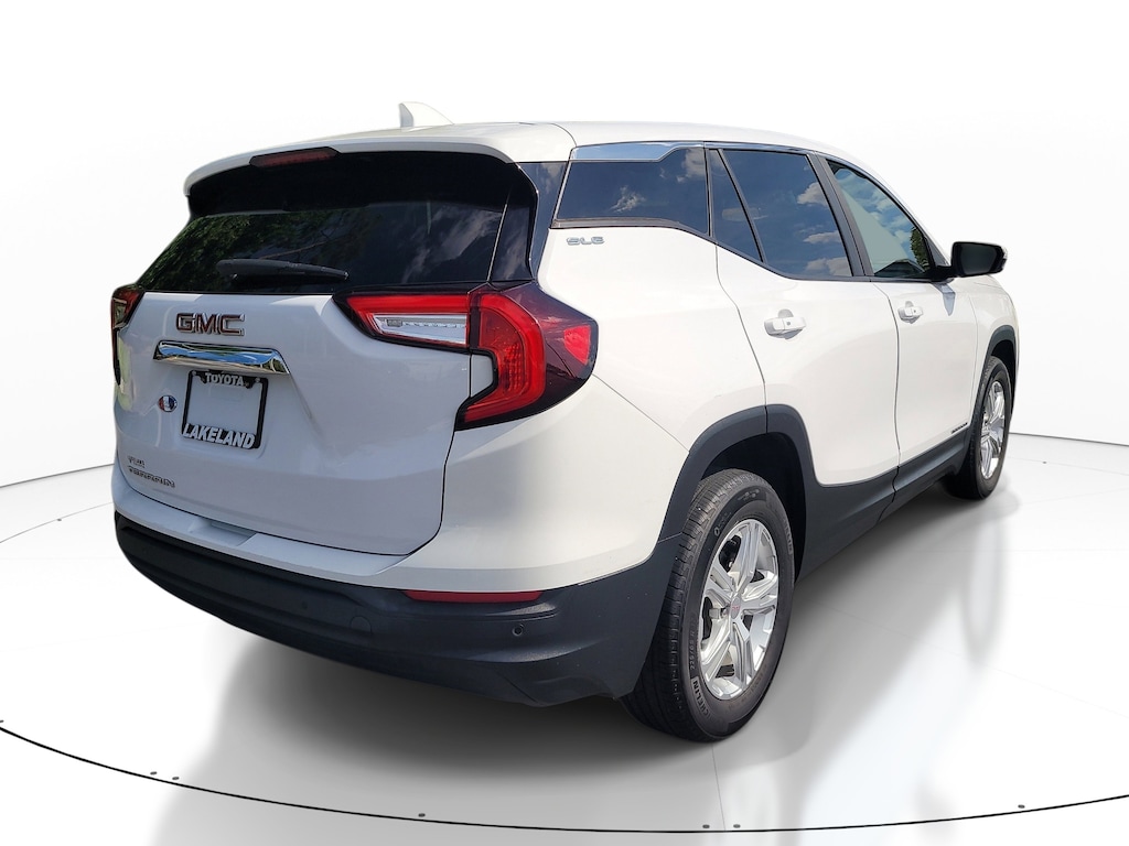 Used 2022 GMC Terrain SLE SUV
