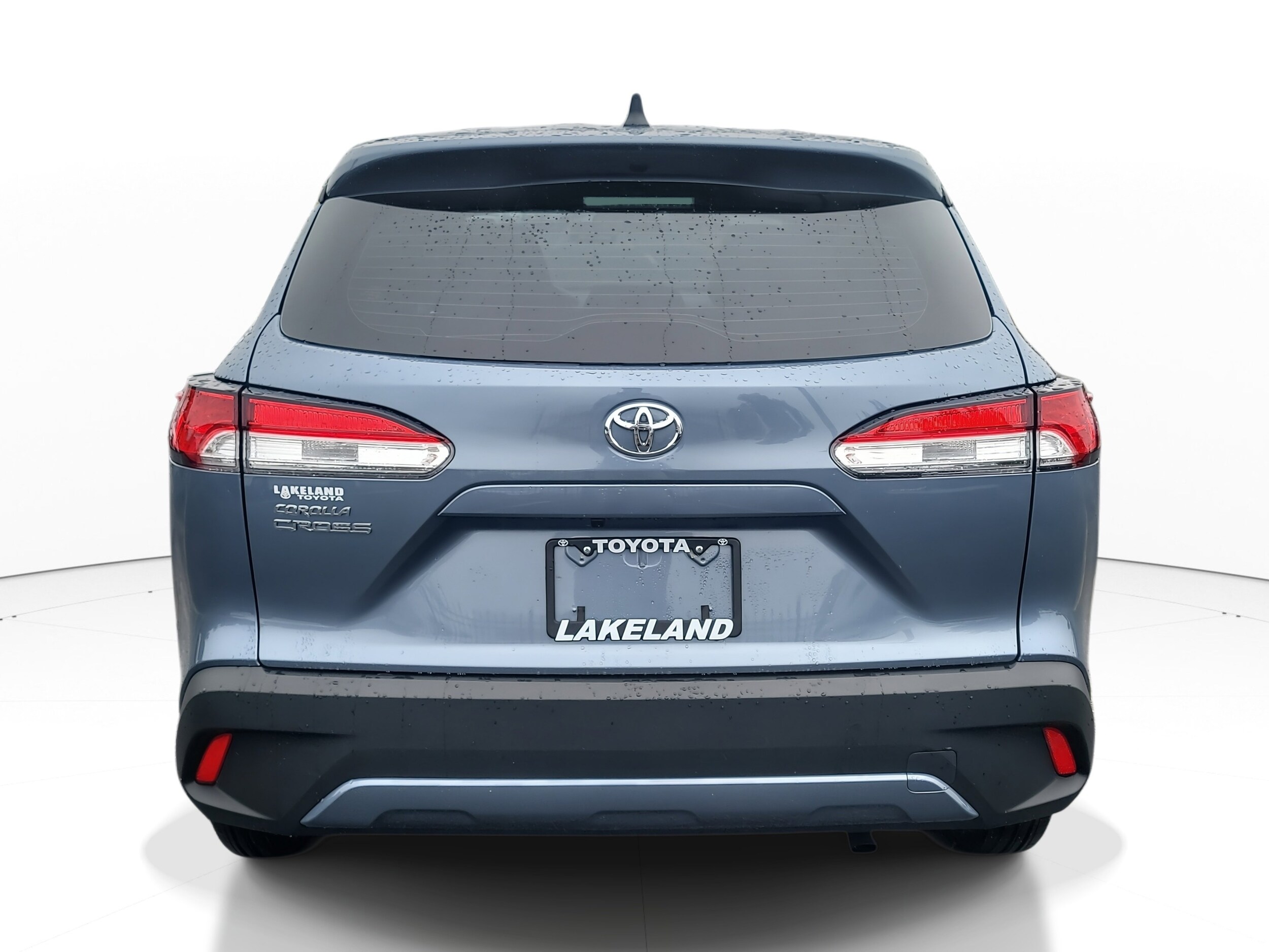 2024 Toyota Corolla Cross L photo 3