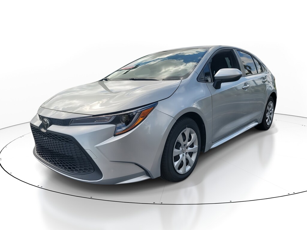 2022 Toyota Corolla LE photo 3