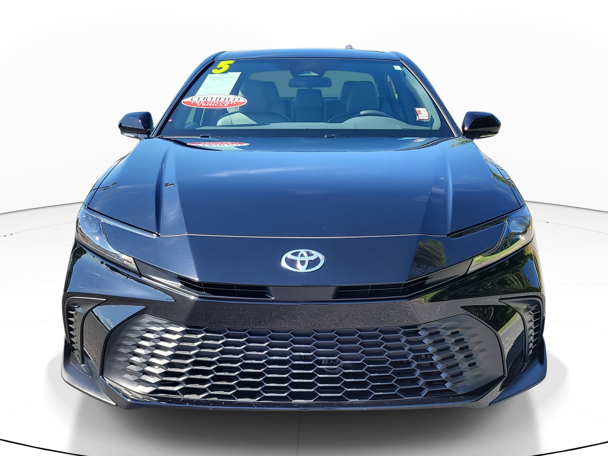 2025 Toyota Camry SE photo 2
