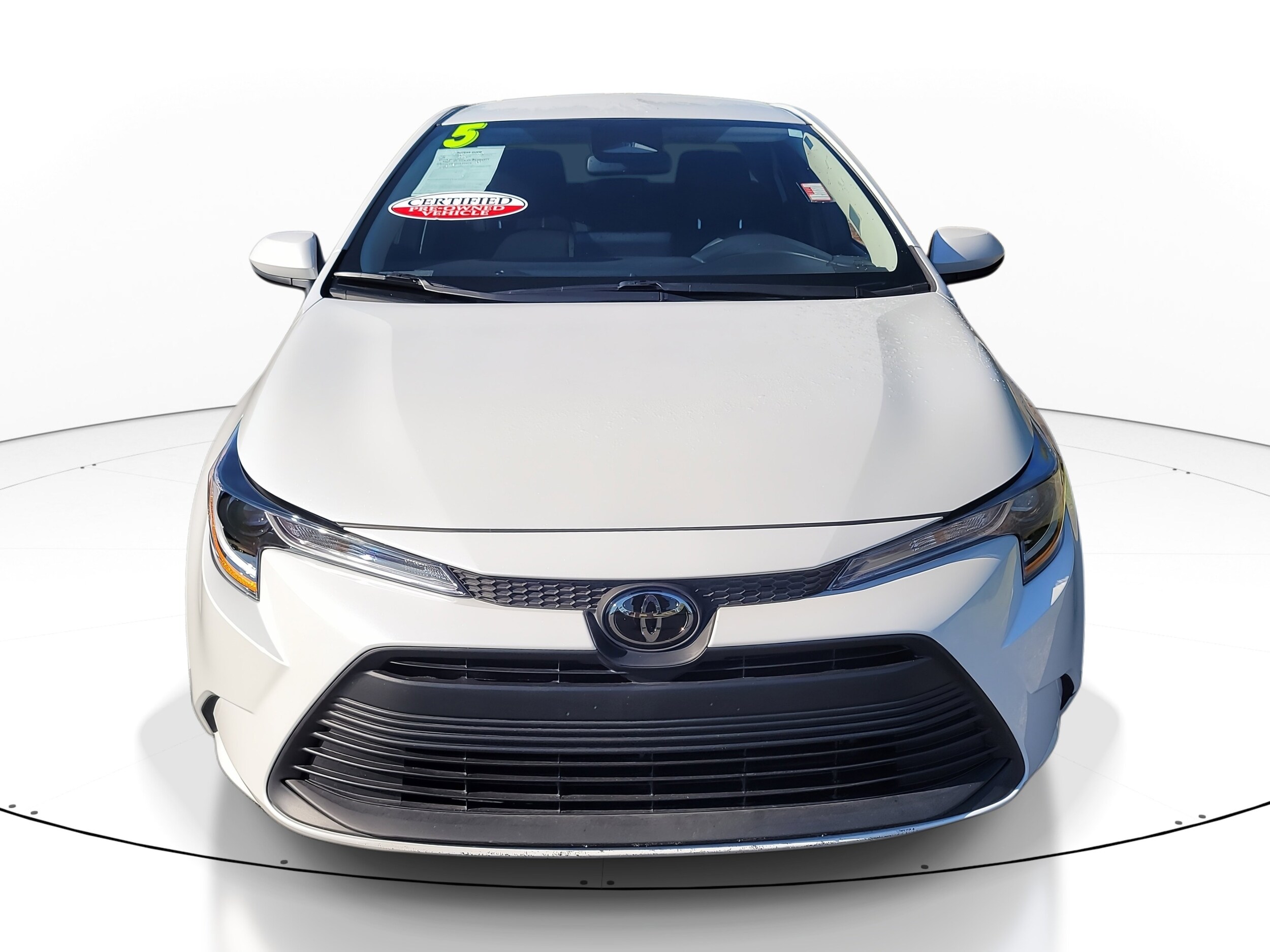 2025 Toyota Corolla LE photo 2