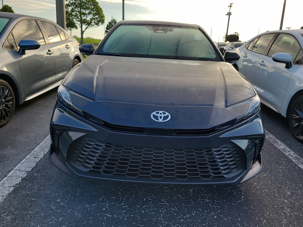 Used 2025 Toyota Camry SE Sedan
