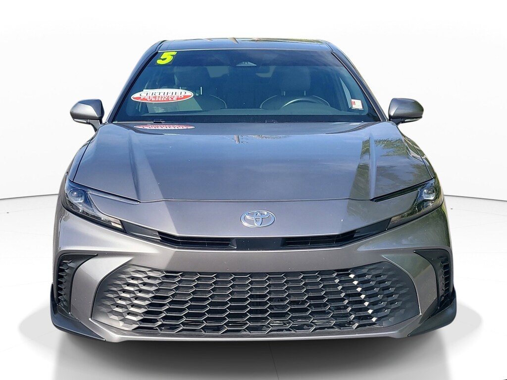 Used 2025 Toyota Camry SE Sedan