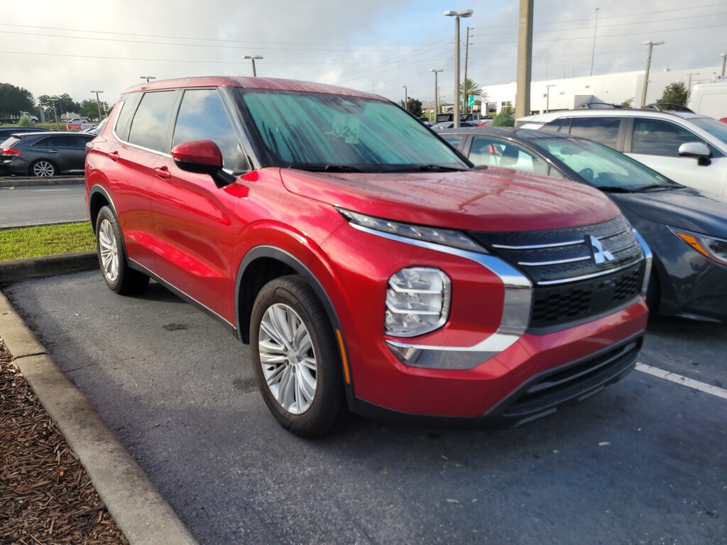Used 2022 Mitsubishi Outlander ES CUV