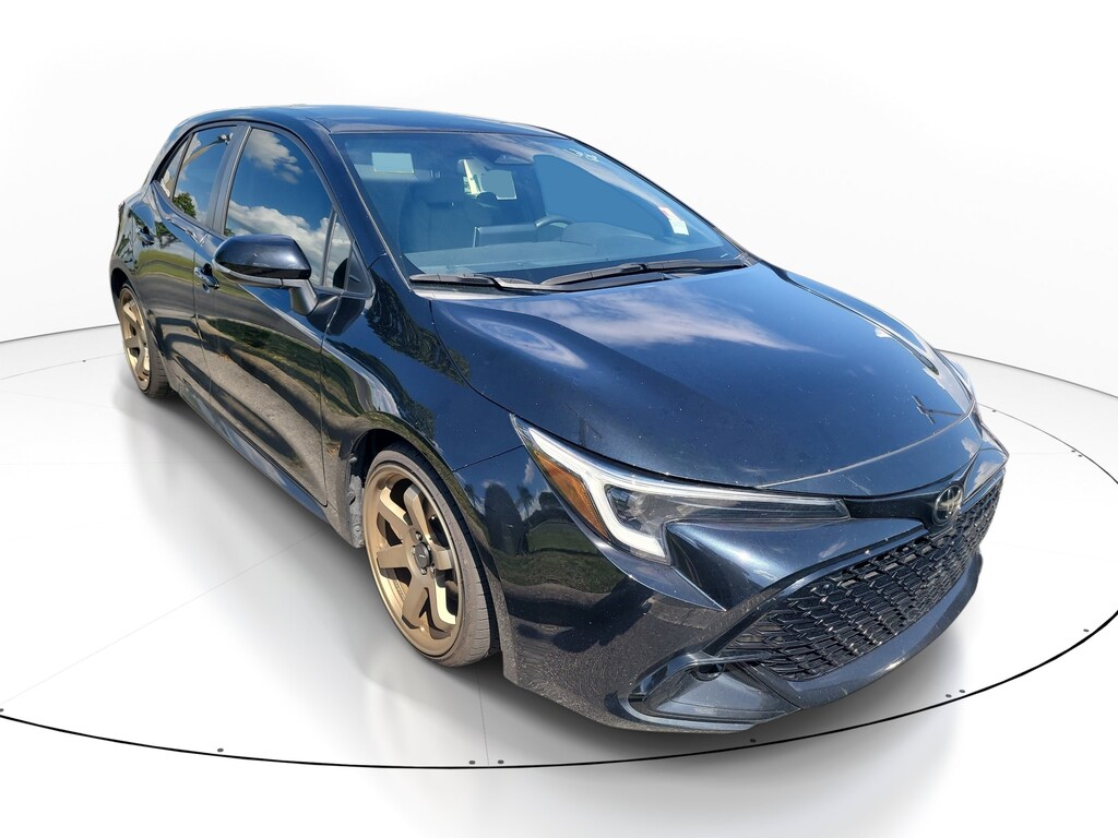 Used 2025 Toyota Corolla Hatchback SE Hatchback