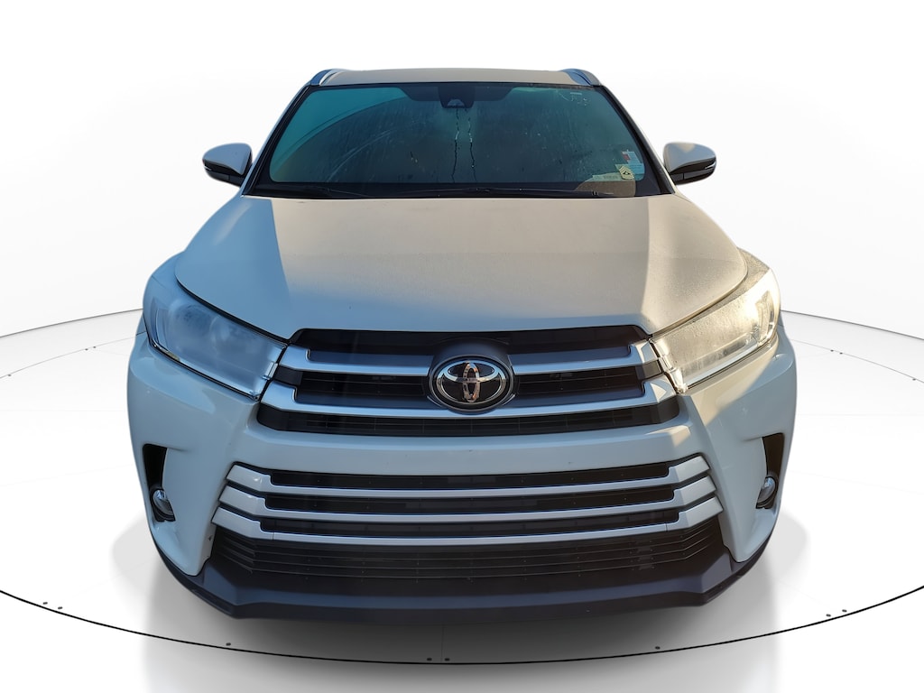 Used 2017 Toyota Highlander XLE V6 SUV