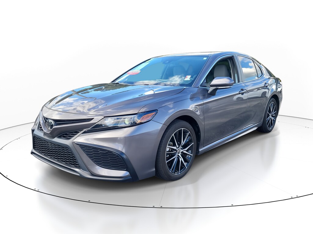 Used 2024 Toyota Camry SE Sedan