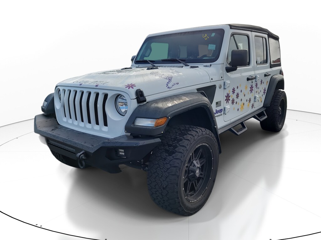 2020 Jeep Wrangler Unlimited Sport photo 3