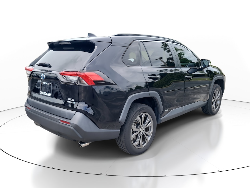 2022 Toyota RAV4 Hybrid XLE Premium photo 6