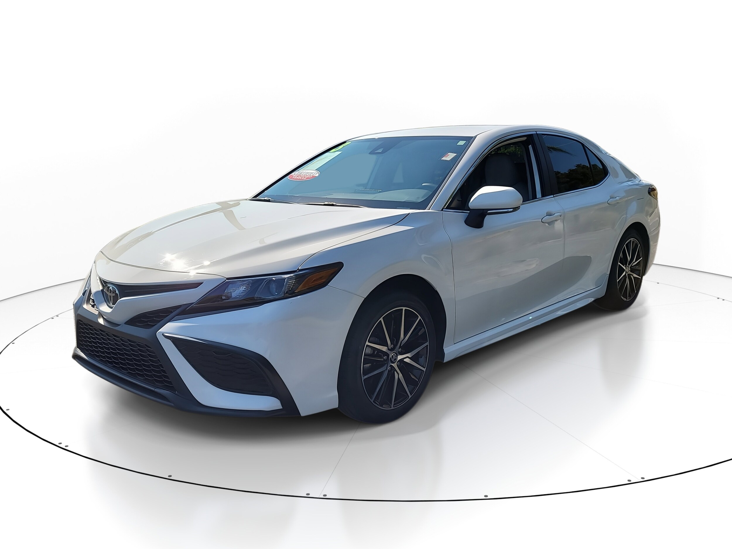 2023 Toyota Camry SE photo 3