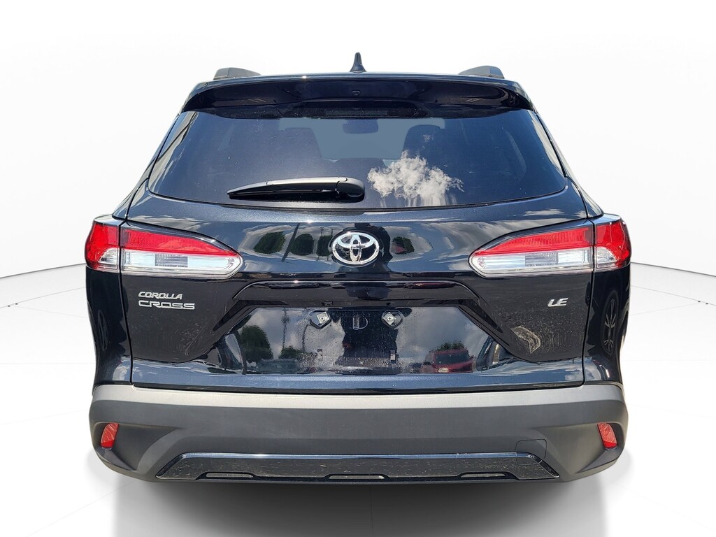 Used 2025 Toyota Corolla Cross LE SUV