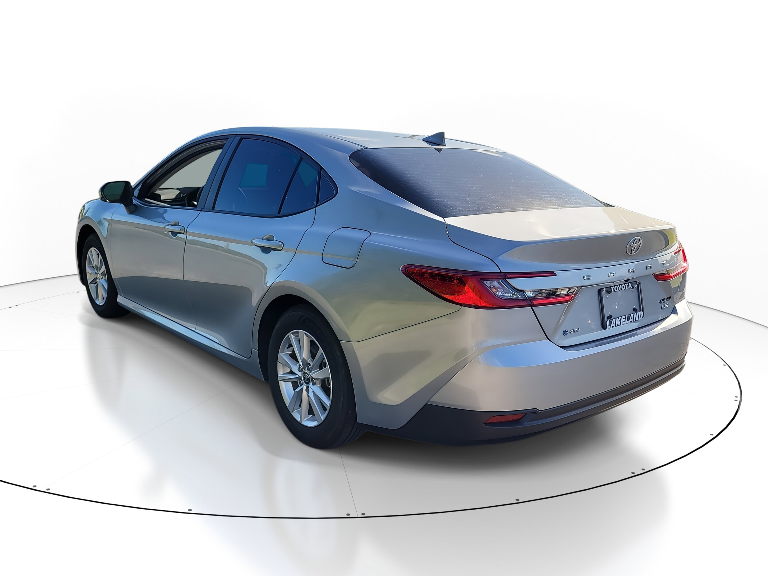 2025 Toyota Camry LE photo 4