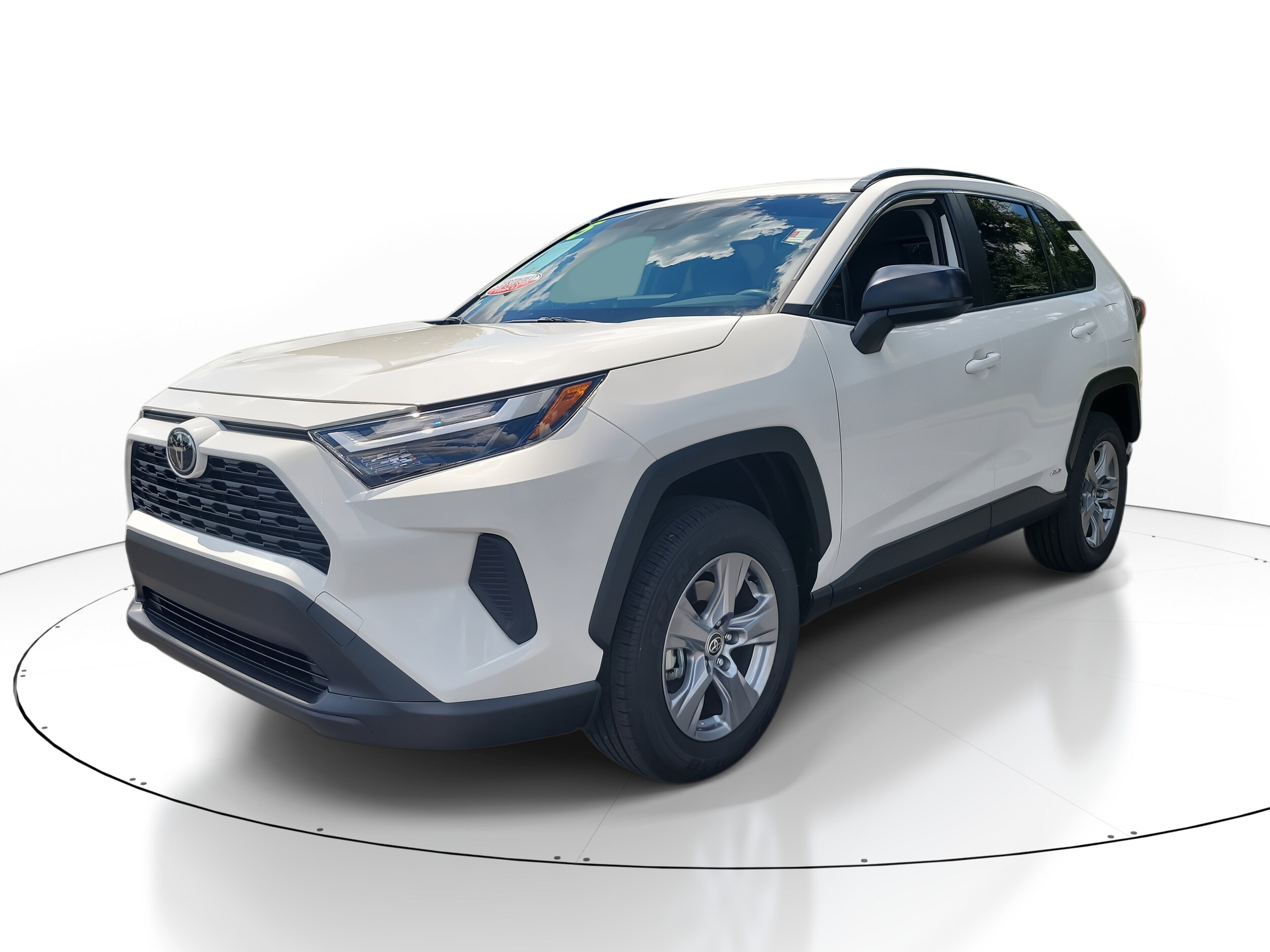 2025 Toyota RAV4 Hybrid LE photo 3