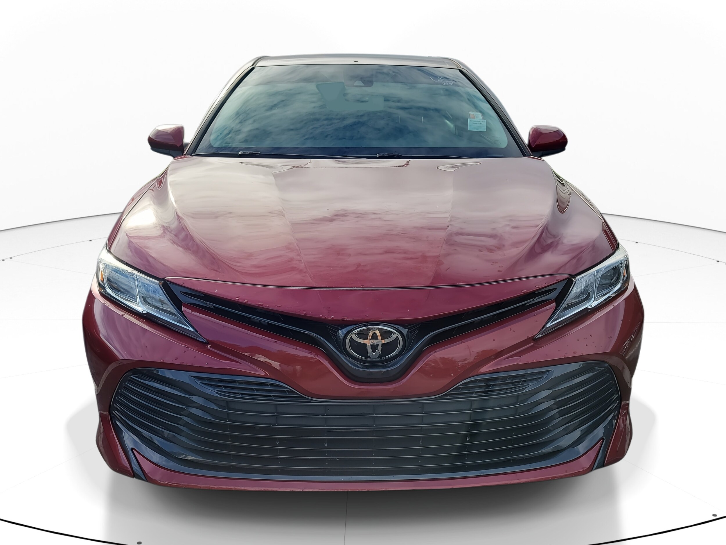 2020 Toyota Camry LE photo 2