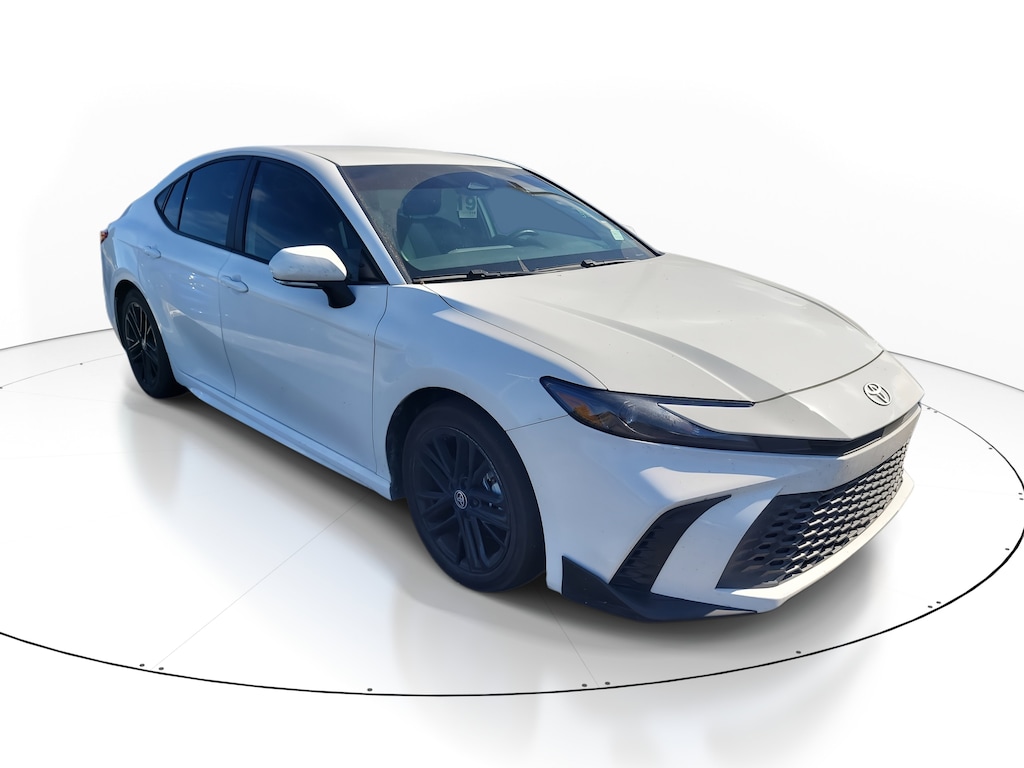 Used 2025 Toyota Camry SE Sedan