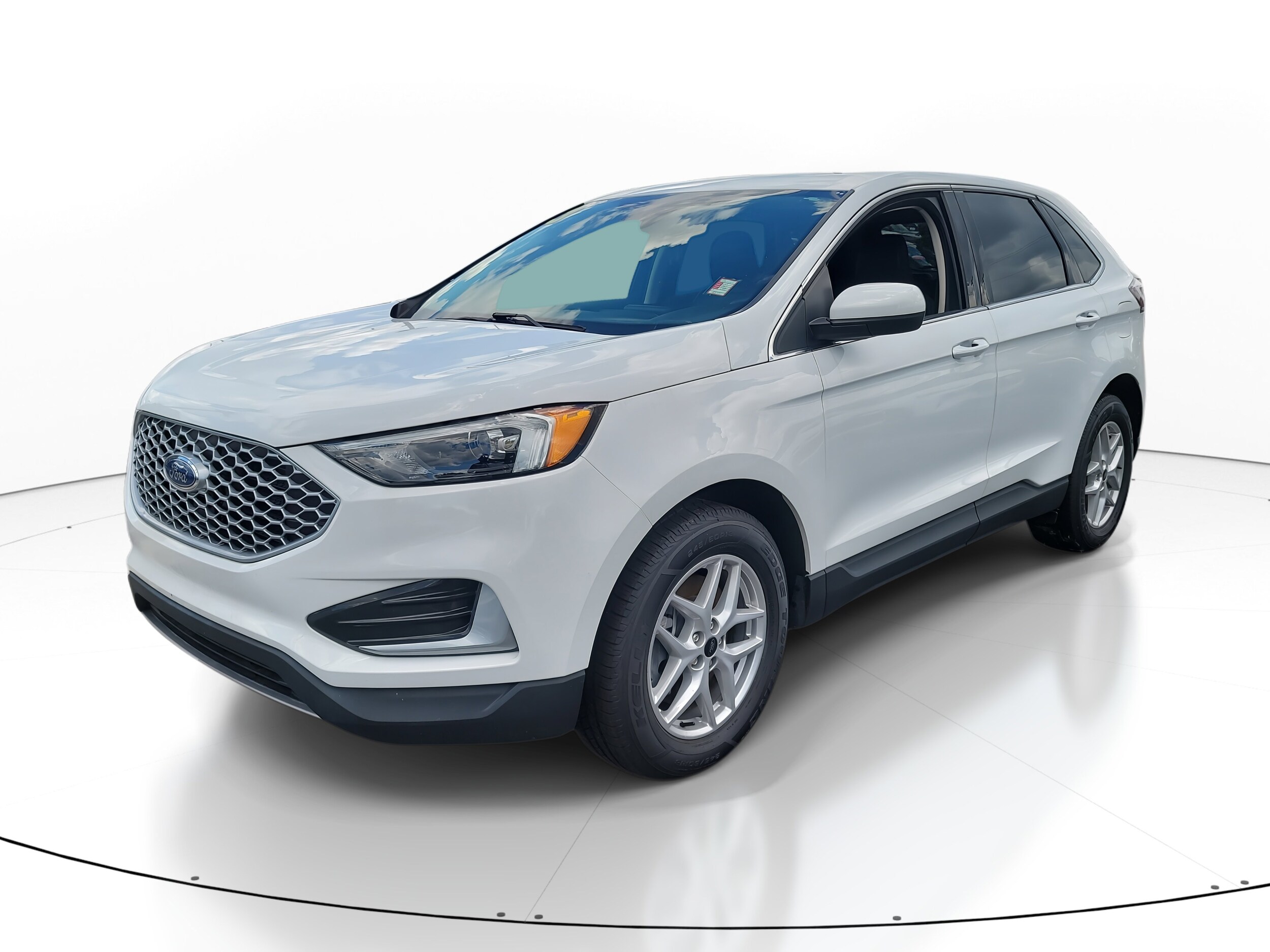 2023 Ford Edge SEL photo 3