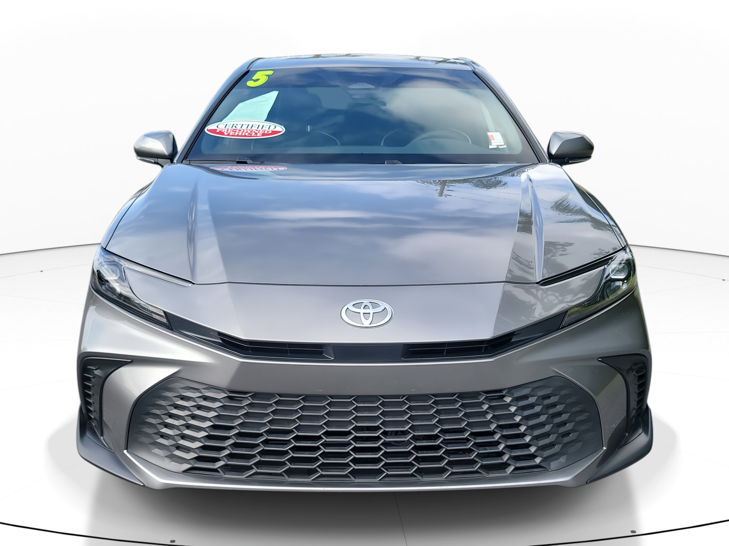2025 Toyota Camry SE photo 2