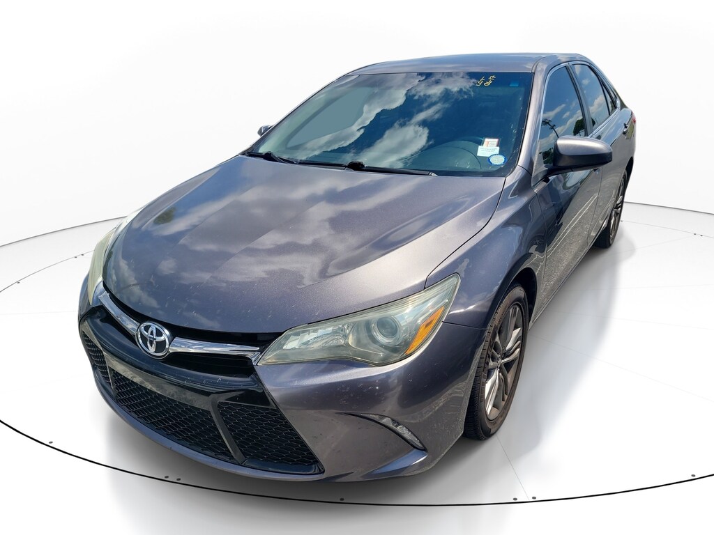 Used 2016 Toyota Camry XLE Sedan