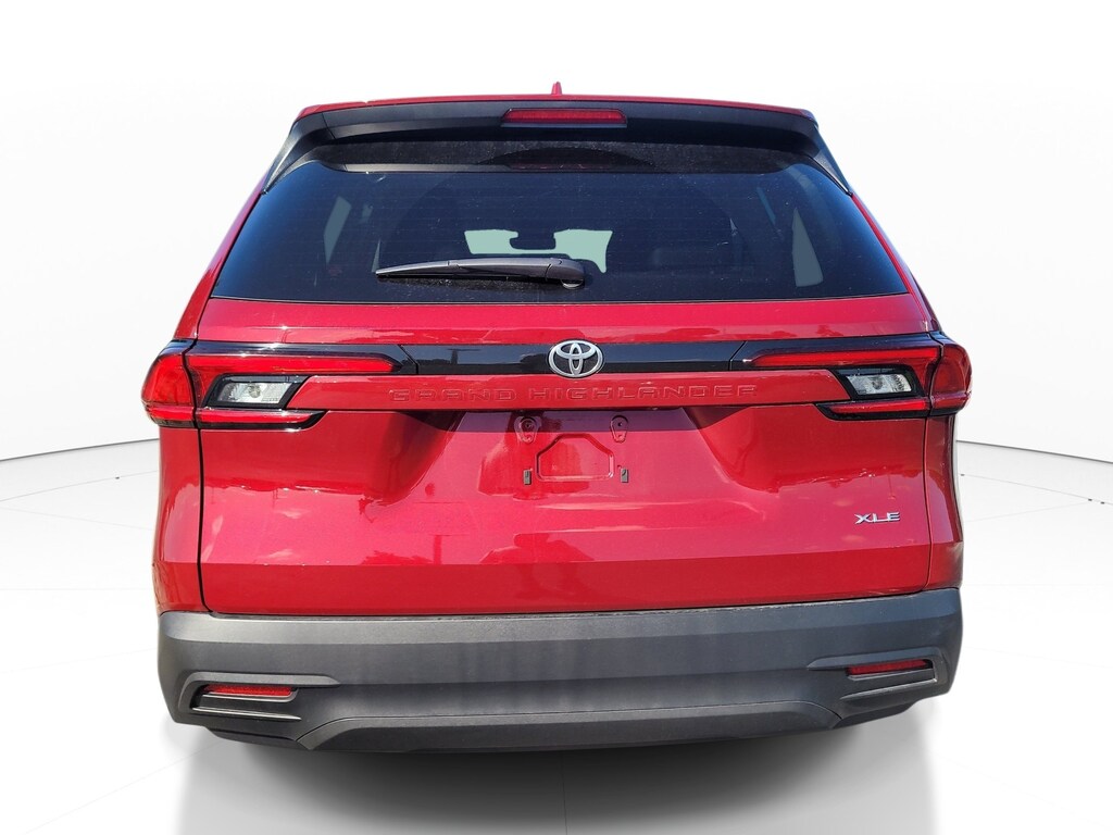 Used 2025 Toyota Grand Highlander XLE SUV