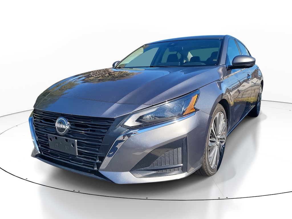 Used 2023 Nissan Altima 2.5 SL Sedan