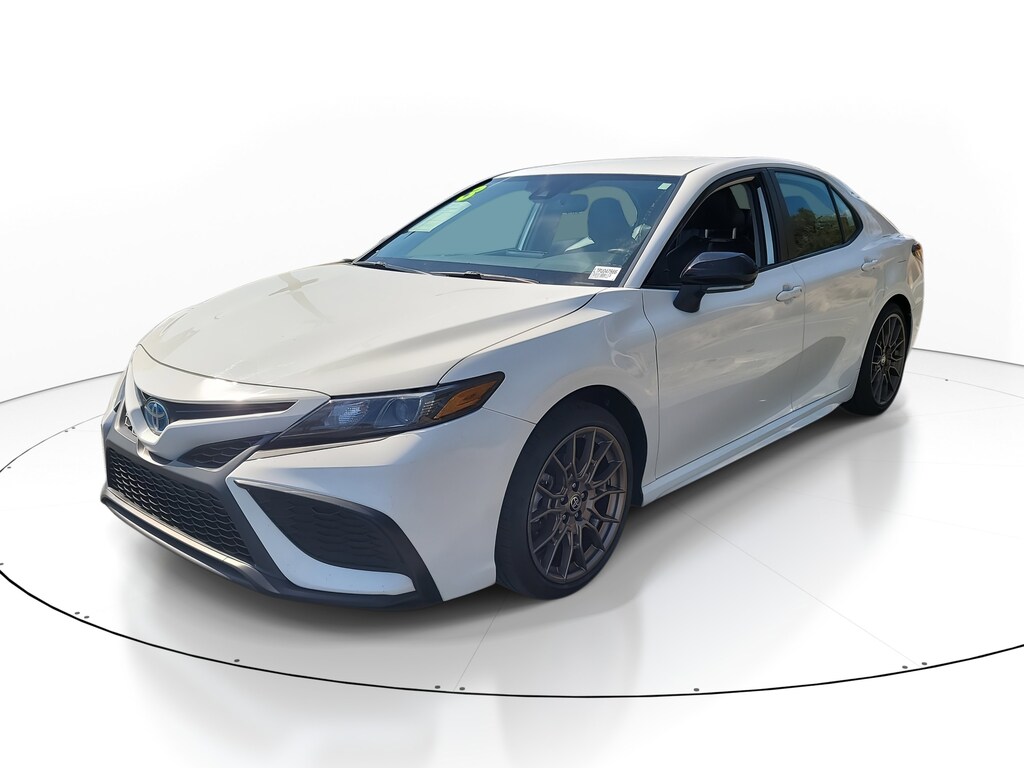 Used 2023 Toyota Camry Hybrid SE Sedan