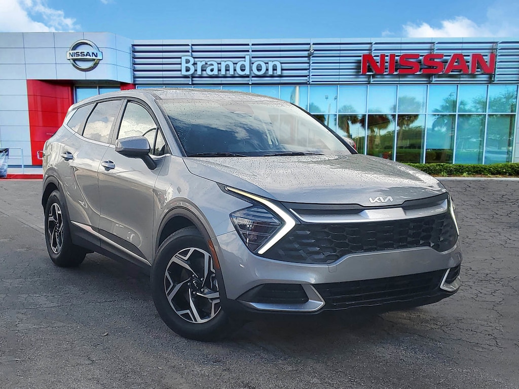 Used 2024 Kia Sportage LX SUV