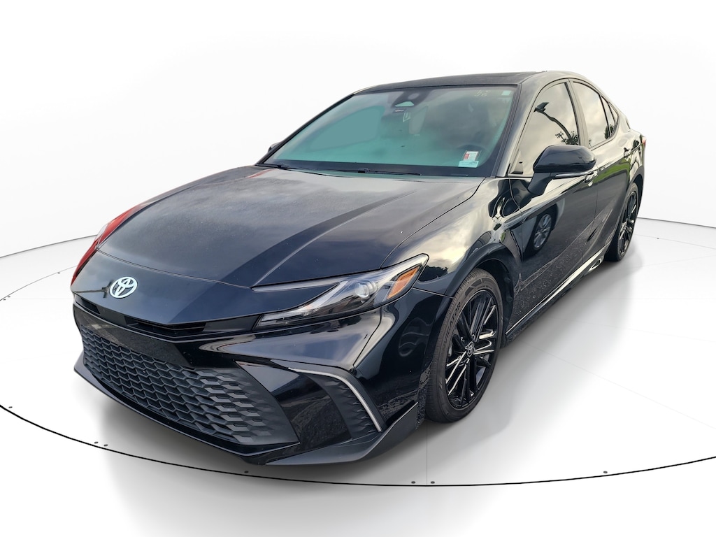 Used 2025 Toyota Camry SE Sedan