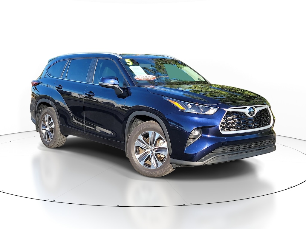 Certified 2025 Toyota Highlander XLE SUV