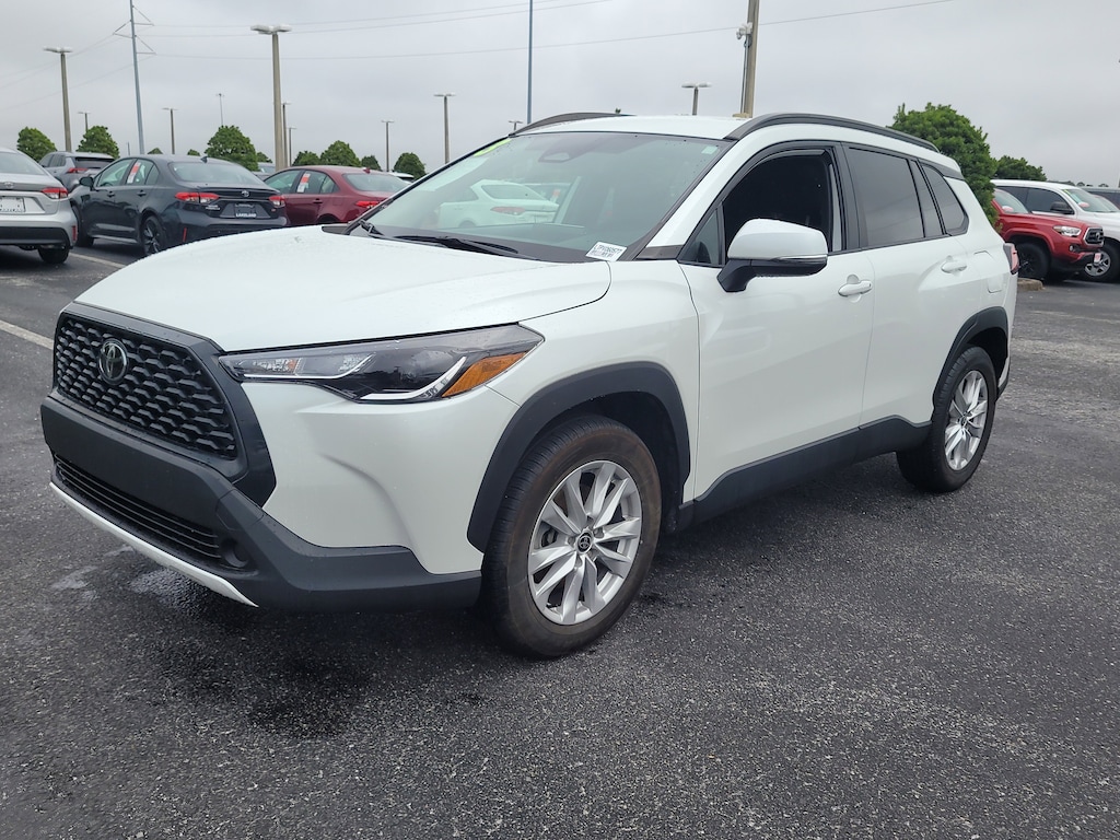 Used 2023 Toyota Corolla Cross LE SUV