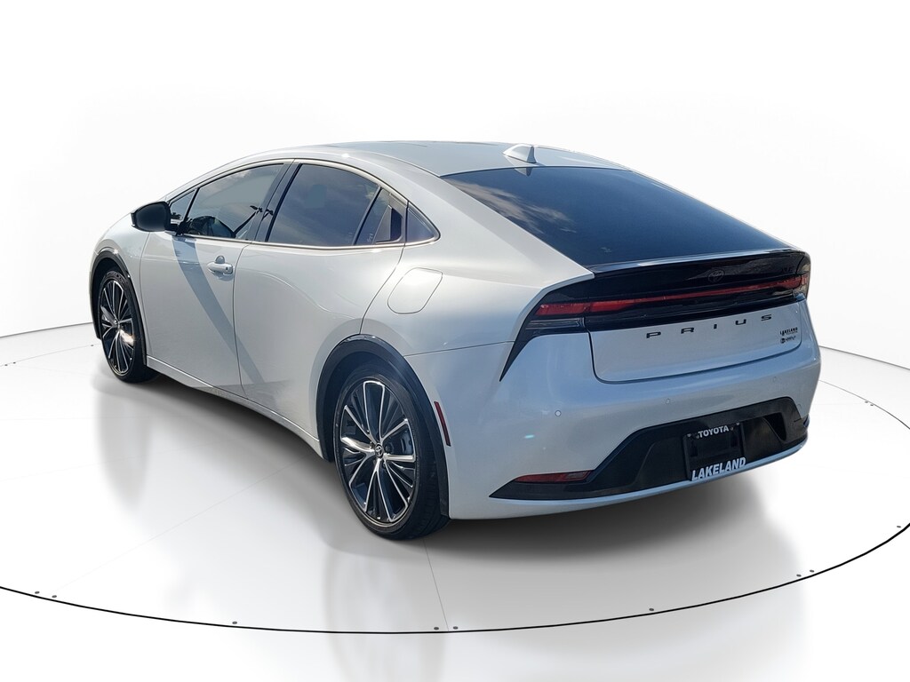 Used 2025 Toyota Prius XLE Hatchback