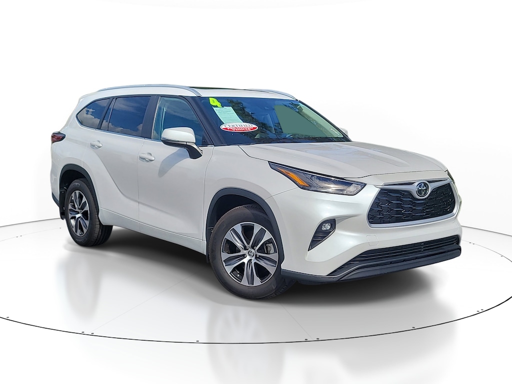 Certified 2024 Toyota Highlander XLE SUV