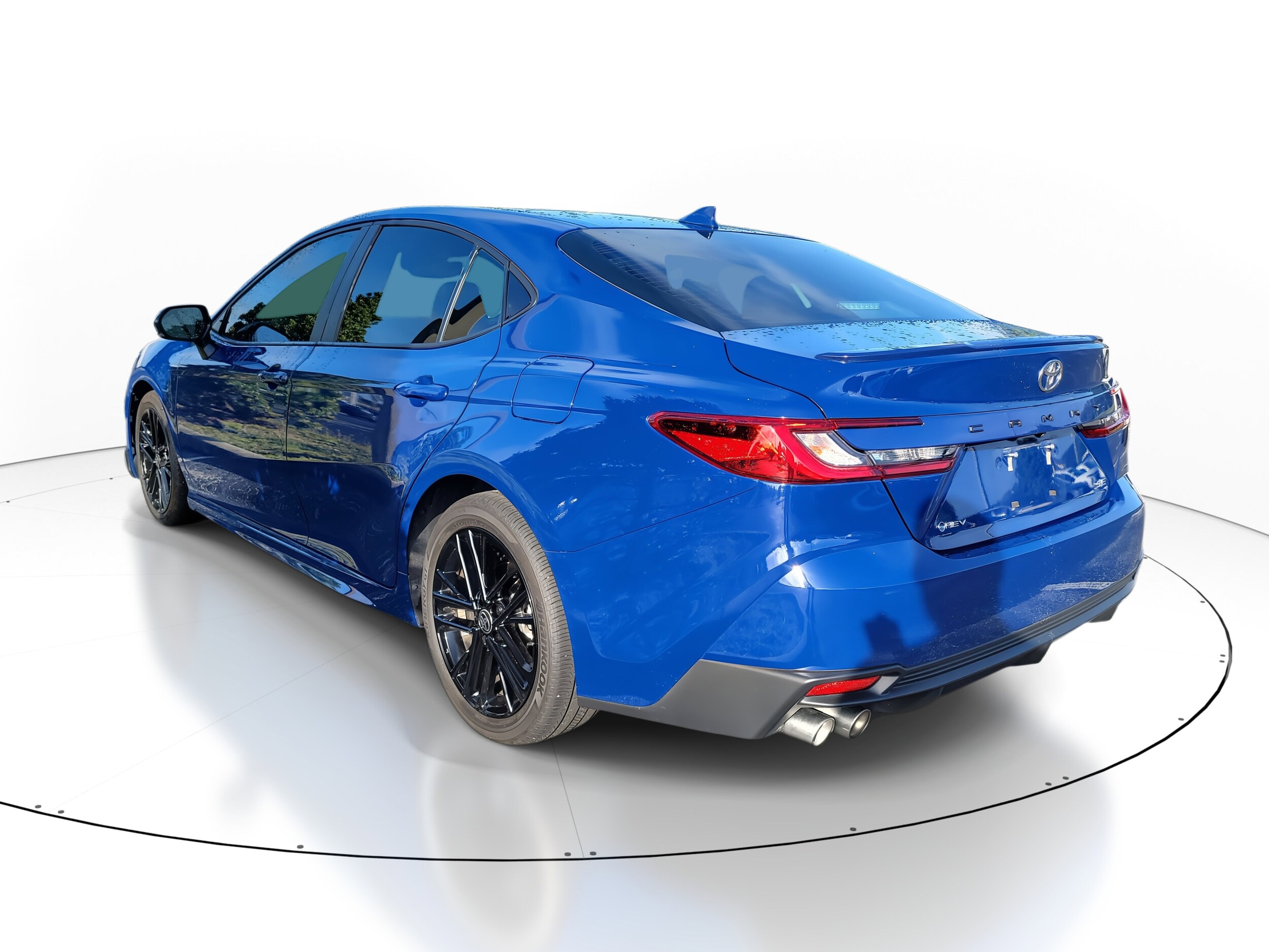 2025 Toyota Camry SE photo 4