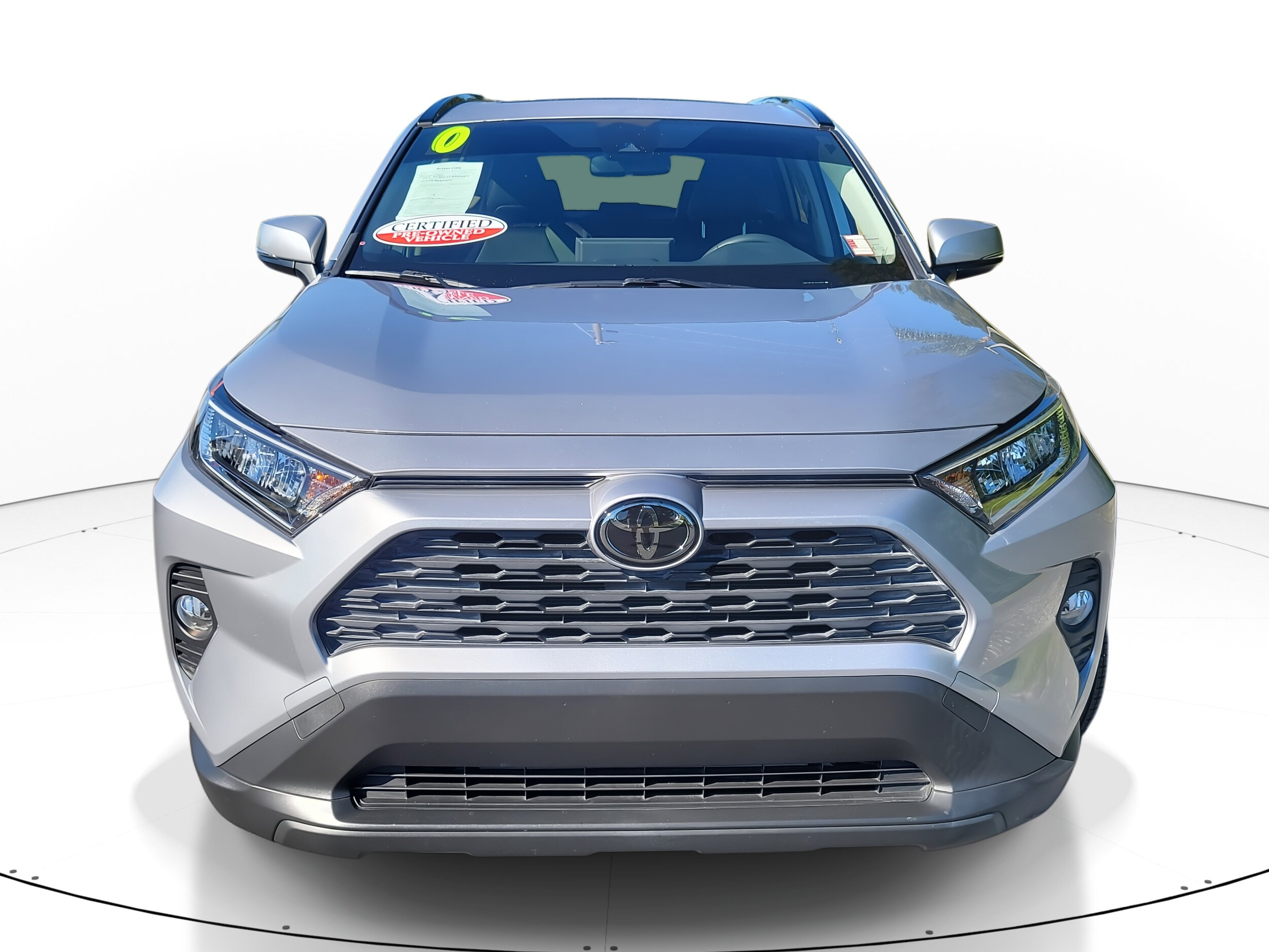 2020 Toyota RAV4 XLE Premium photo 2