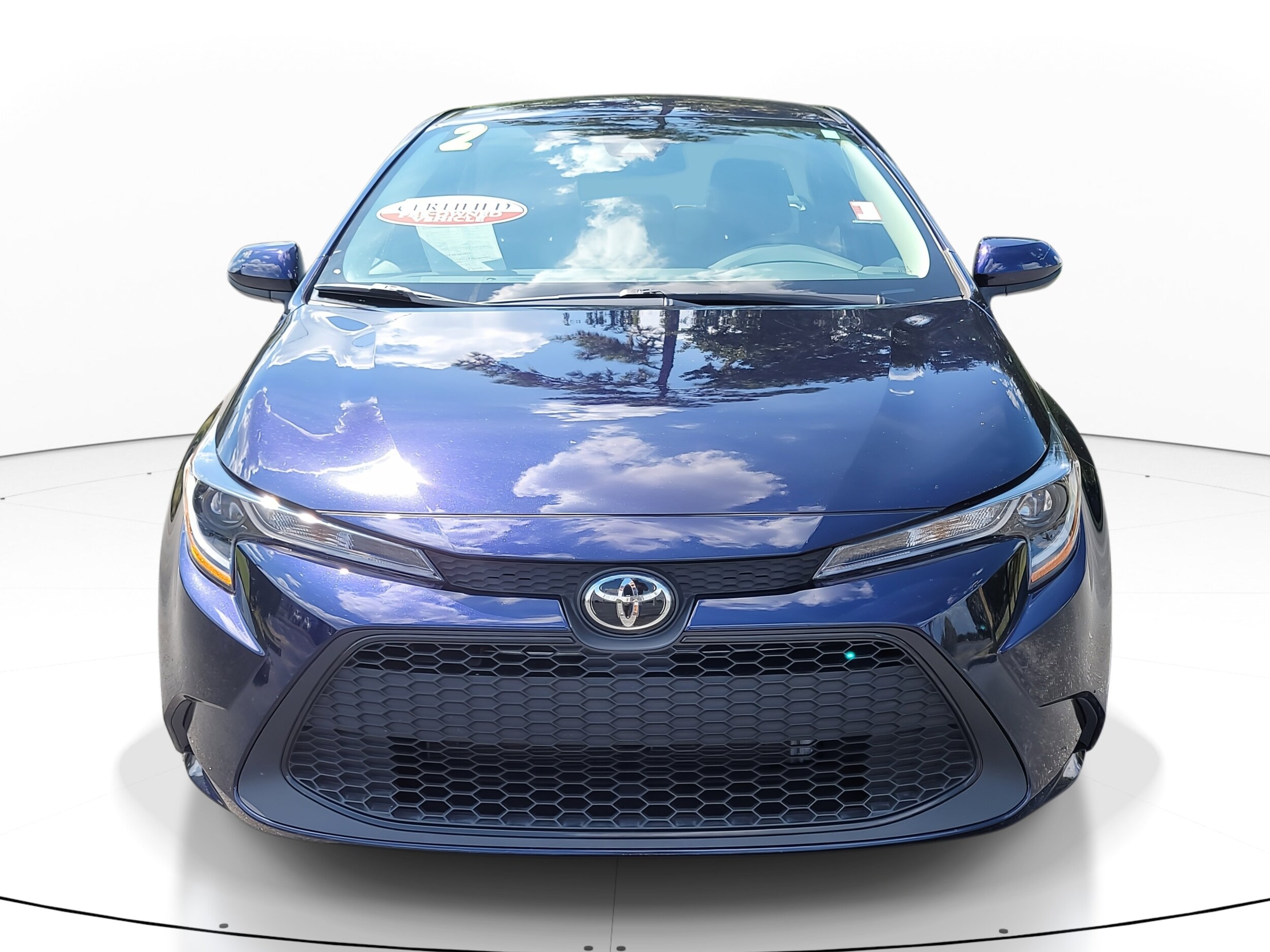 2022 Toyota Corolla LE photo 2