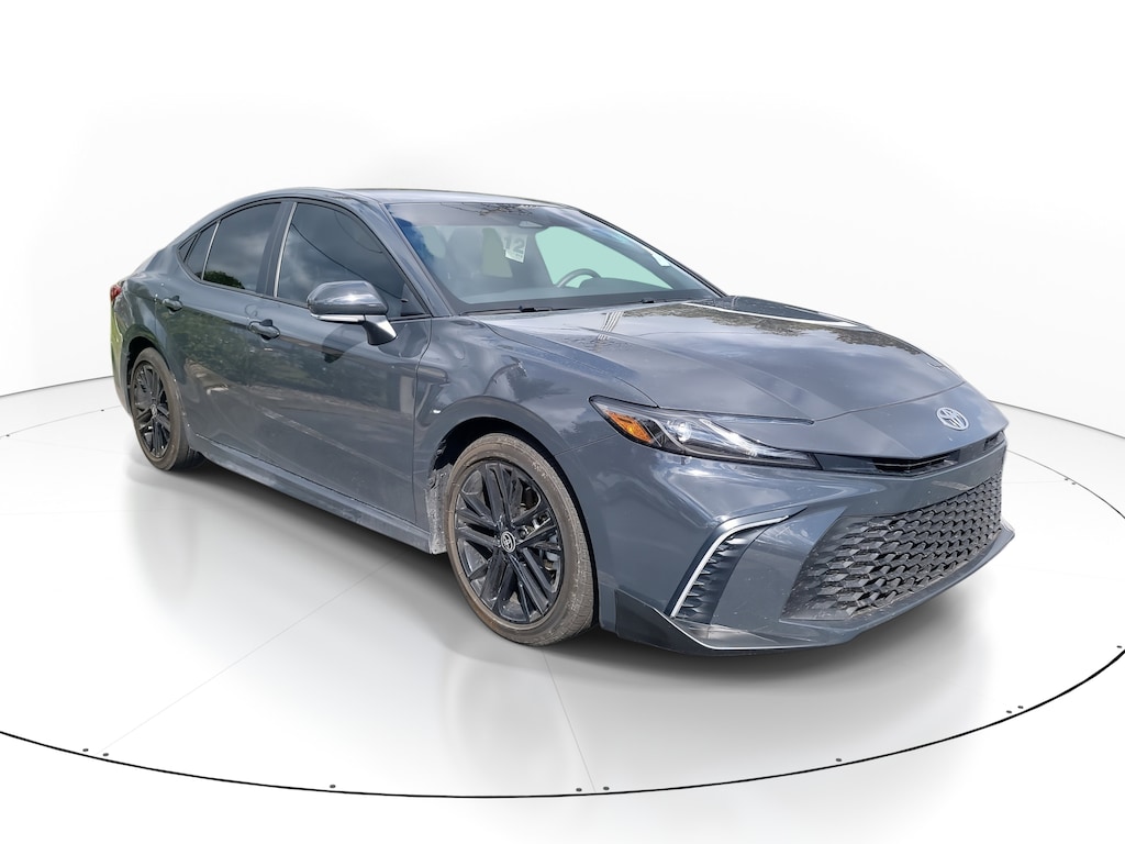2025 Toyota Camry SE photo 2