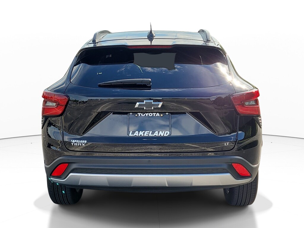 Used 2025 Chevrolet Trax LT SUV