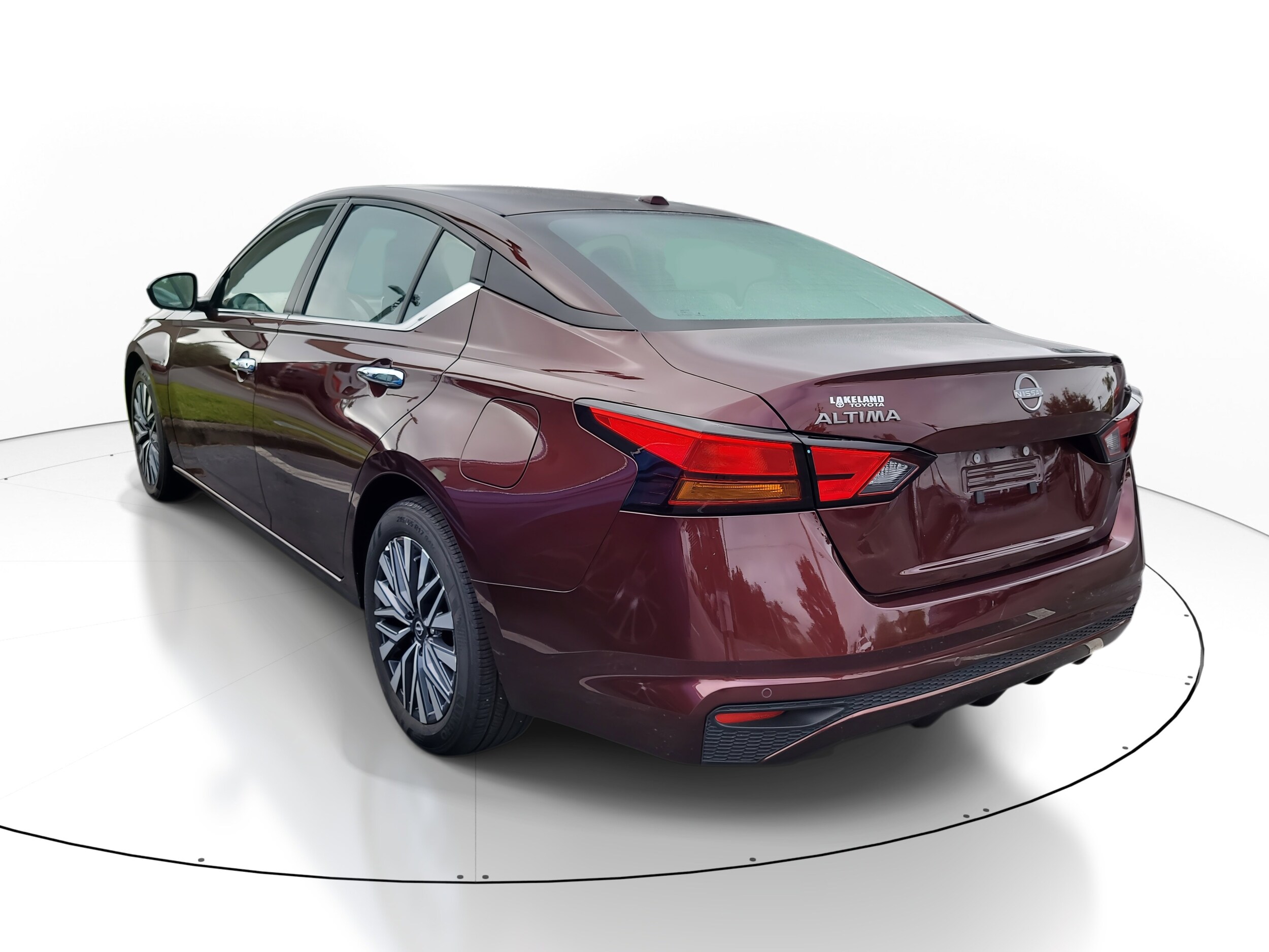 2024 Nissan Altima 2.5 SV photo 4