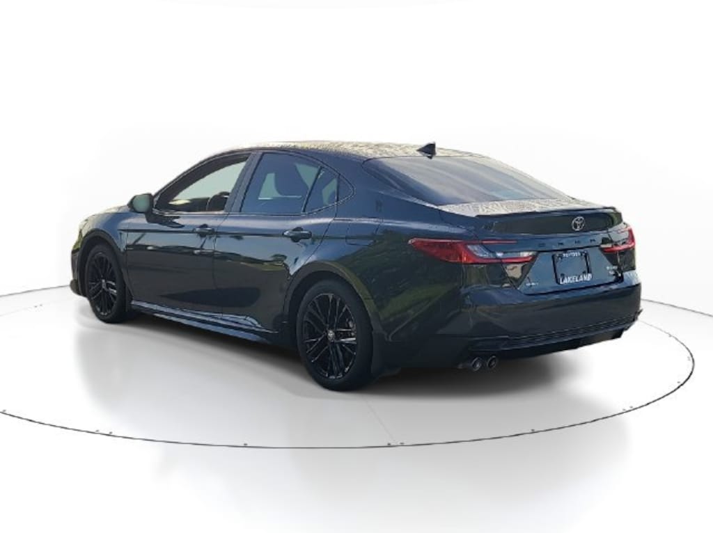 Used 2025 Toyota Camry SE Sedan