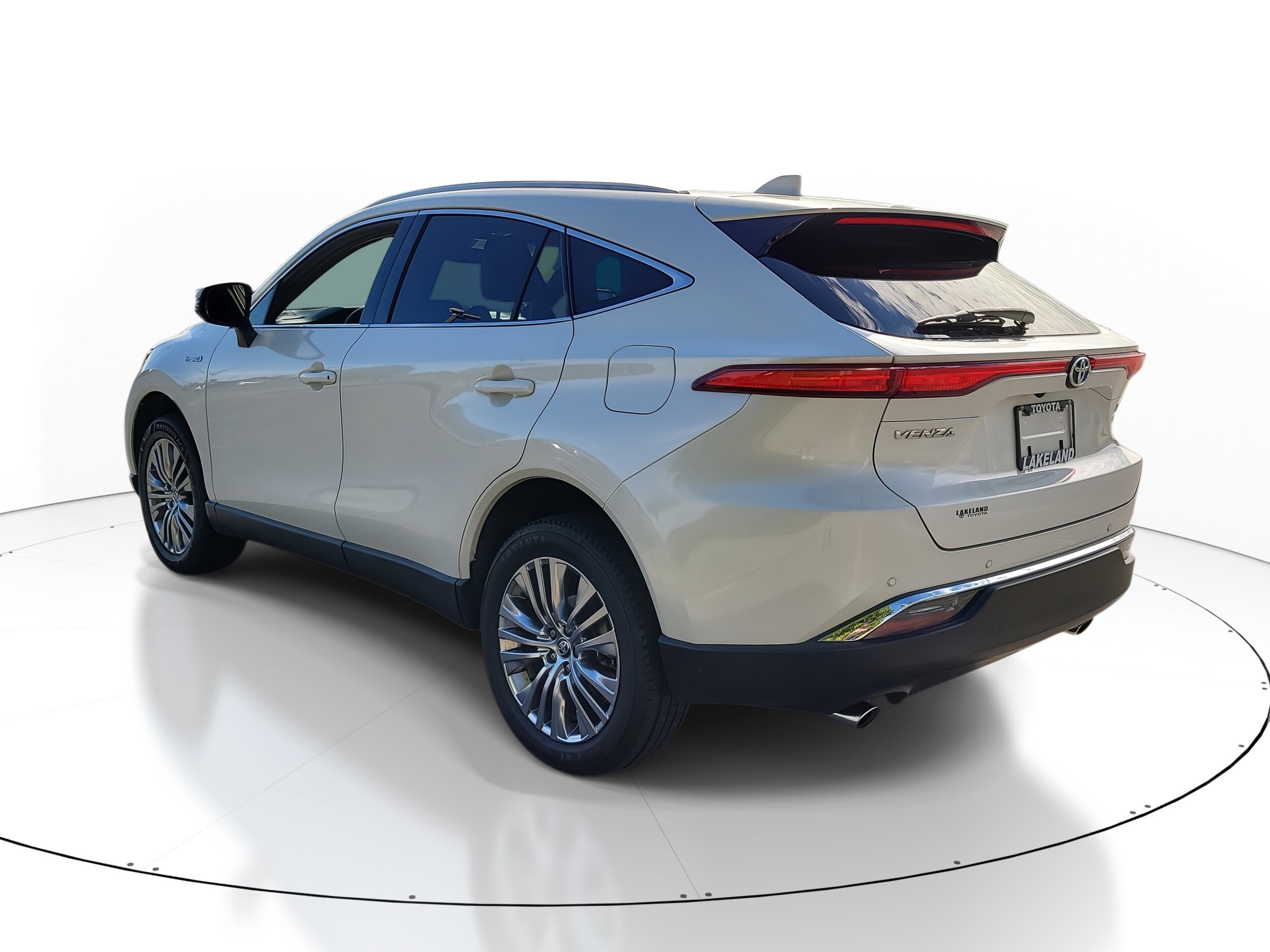 2021 Toyota Venza XLE photo 4