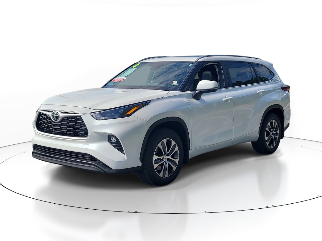 Certified 2024 Toyota Highlander XLE SUV