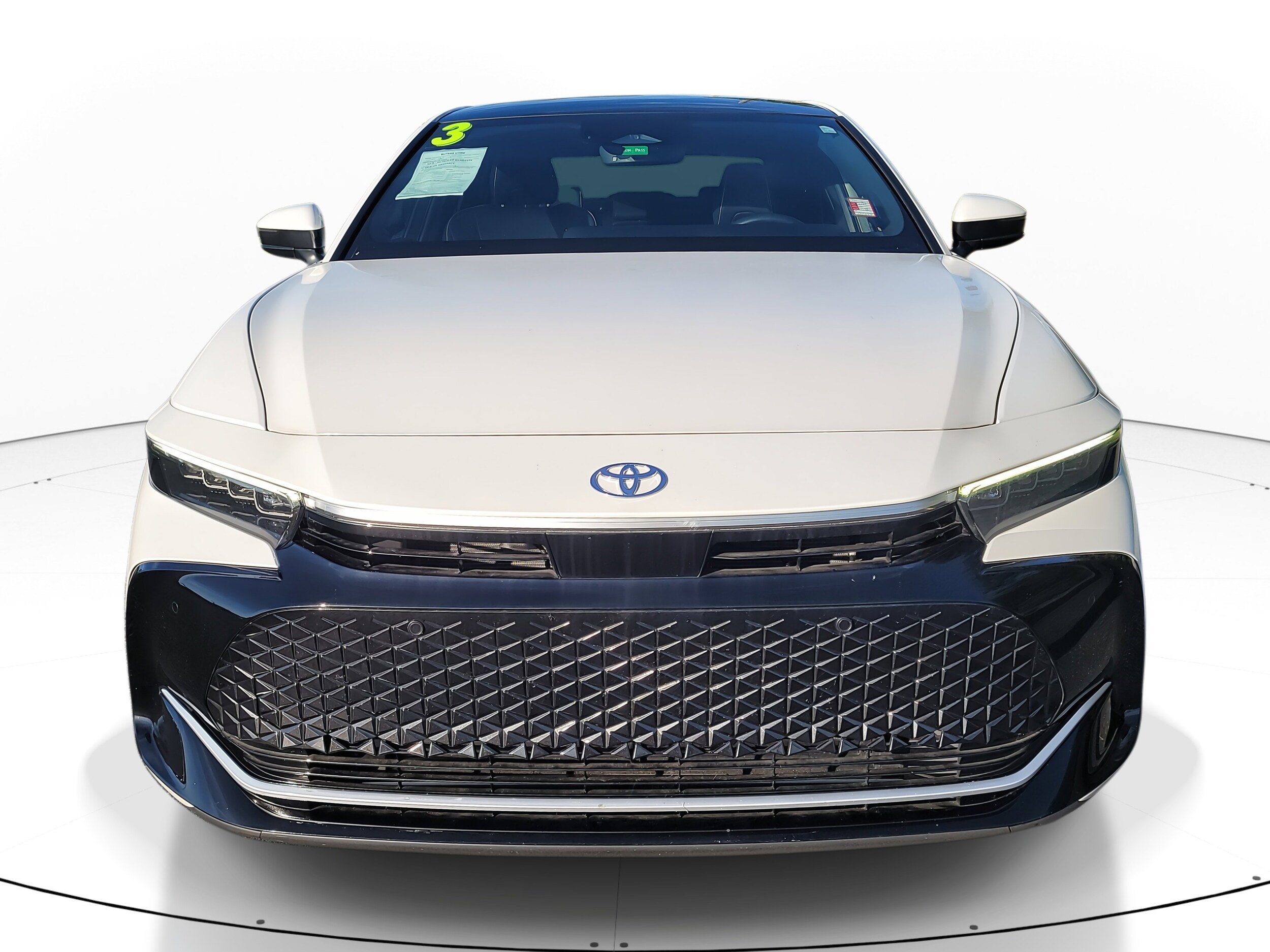 2023 Toyota Crown Limited photo 2