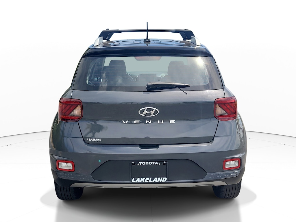 Used 2023 Hyundai Venue Limited SUV