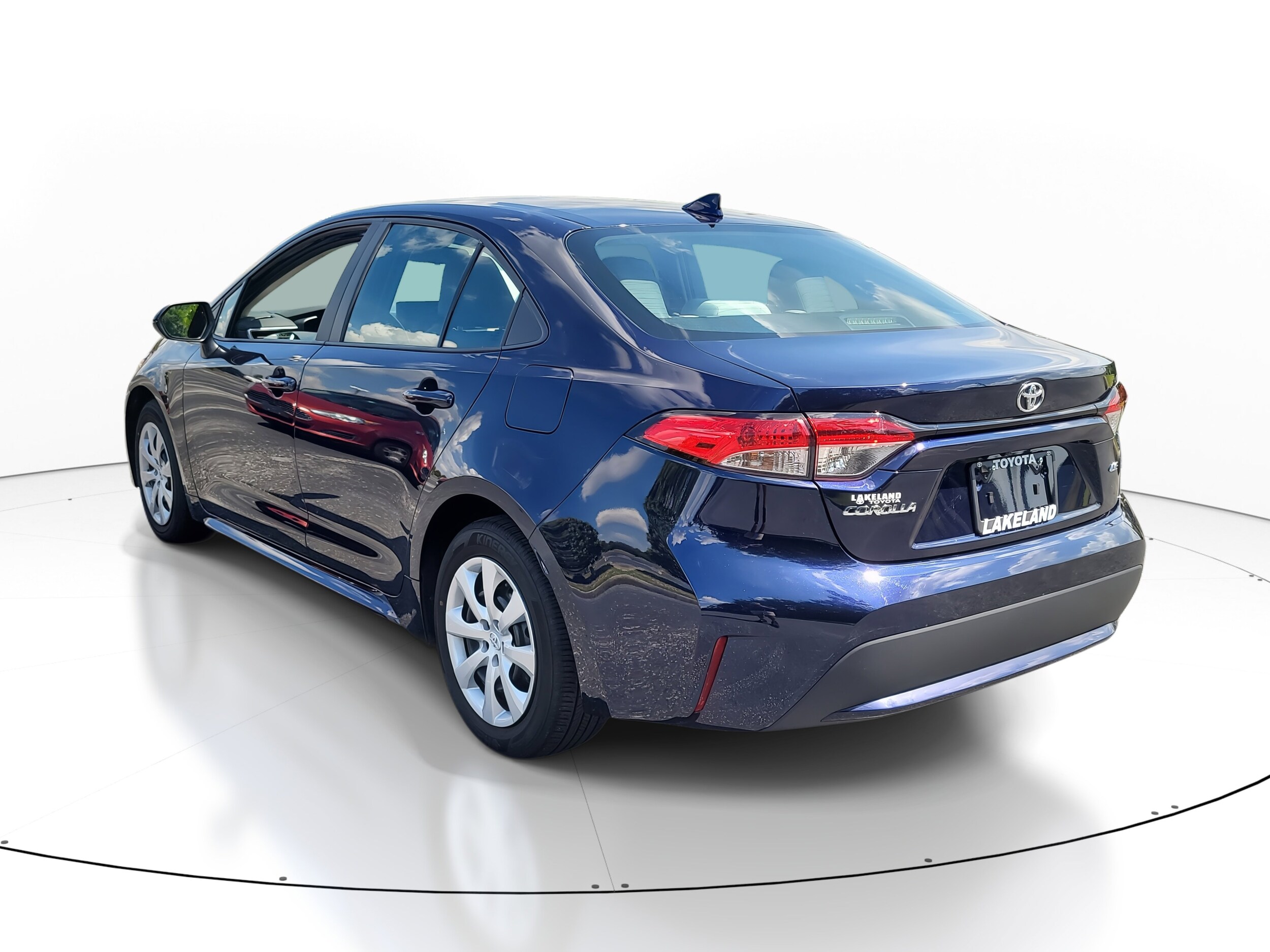 2022 Toyota Corolla LE photo 4